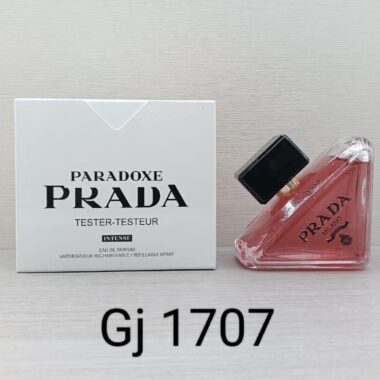 Prada Paradoxe
